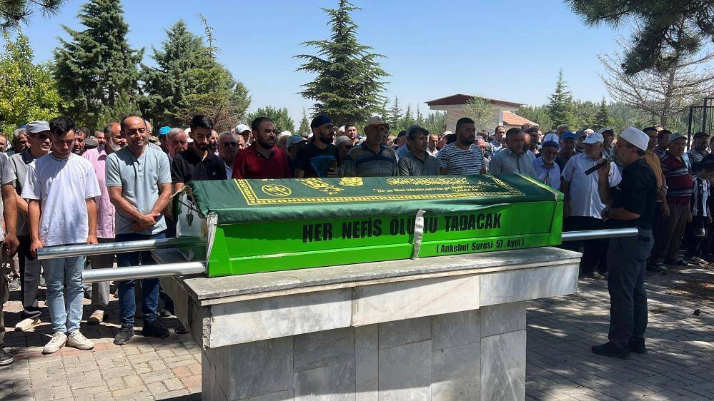 Konya’da 2 evladını kaybeden baba: Hayatımız filmmiş, final oldu 8